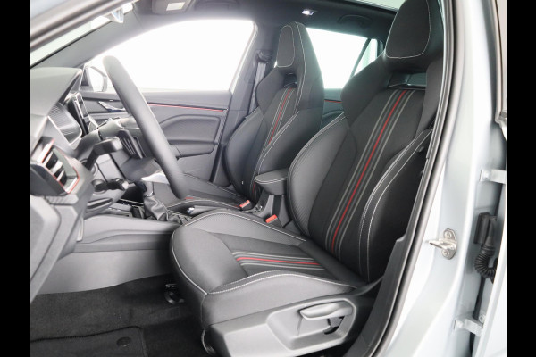 Škoda Kamiq Monte Carlo 1.0 TSI 115 pk 7 versn. DSG | Navigatie Pakket | Travel Assist Plus | Wegklapbare trekhaak | Winter Pakket | Charging | 18 inch lichtmetalen velgen