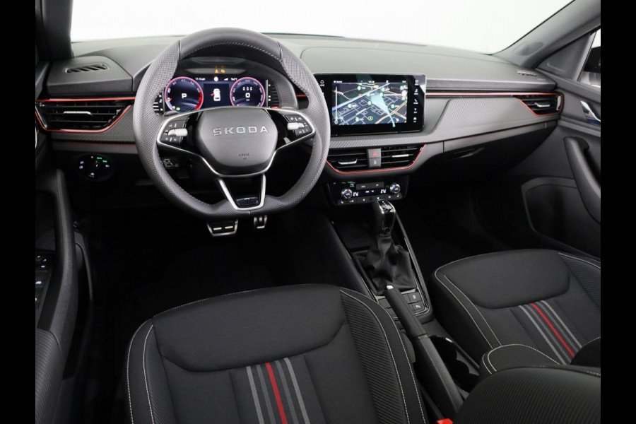 Škoda Kamiq Monte Carlo 1.0 TSI 115 pk 7 versn. DSG | Navigatie Pakket | Travel Assist Plus | Wegklapbare trekhaak | Winter Pakket | Charging | 18 inch lichtmetalen velgen