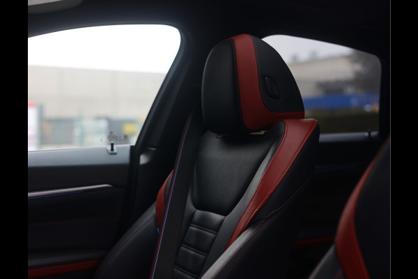 BMW i4 M50 84 kWh | Pano - Trekhaak - Harman Kardon