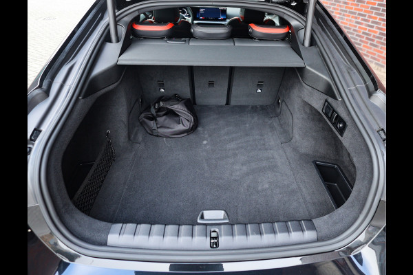 BMW i4 M50 84 kWh | Pano - Trekhaak - Harman Kardon