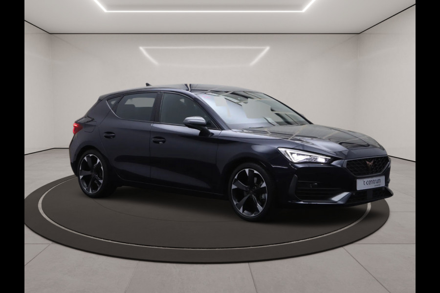 CUPRA Leon 1.4 e-Hybrid 245 PK VZ Adrenaline PHEV, Groot-Navigatie, Stoleverwarming, Camera, Adap. Cruise Control