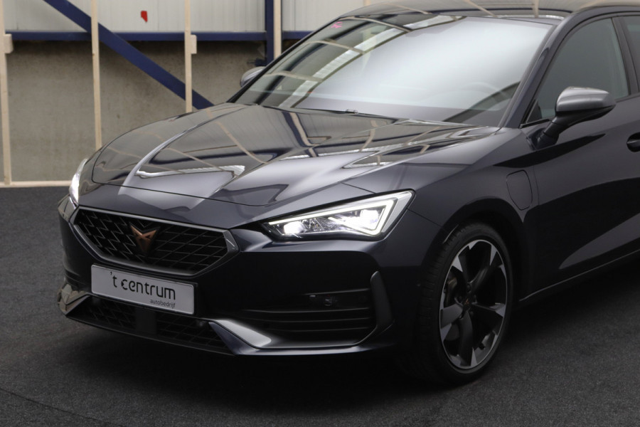 CUPRA Leon 1.4 e-Hybrid 245 PK VZ Adrenaline PHEV, Groot-Navigatie, Stoleverwarming, Camera, Adap. Cruise Control
