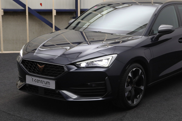 CUPRA Leon 1.4 e-Hybrid 245 PK VZ Adrenaline PHEV, Groot-Navigatie, Stoleverwarming, Camera, Adap. Cruise Control