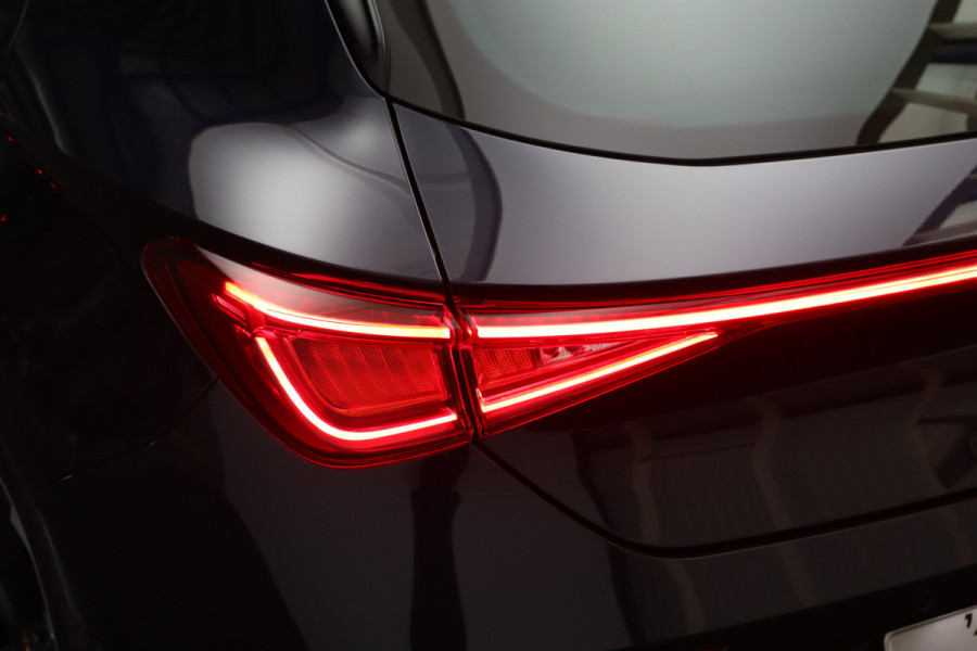 CUPRA Leon 1.4 e-Hybrid 245 PK VZ Adrenaline PHEV, Groot-Navigatie, Stoleverwarming, Camera, Adap. Cruise Control