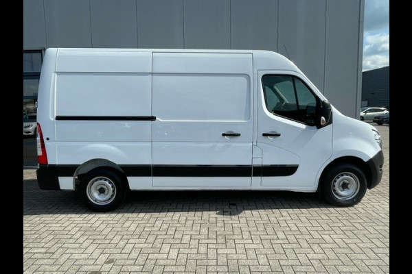 Nissan Interstar 2.3 dCi L2H2 Acenta
