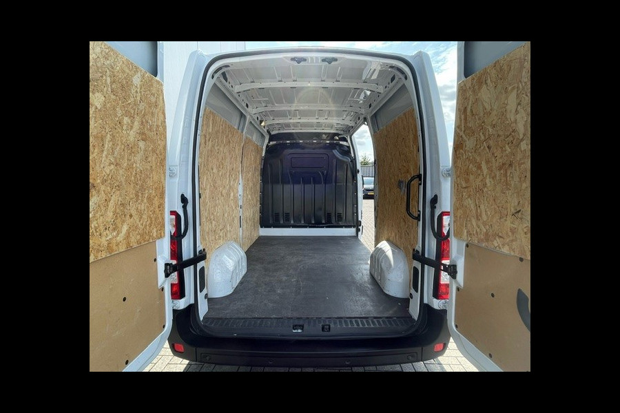 Nissan Interstar 2.3 dCi L2H2 Acenta