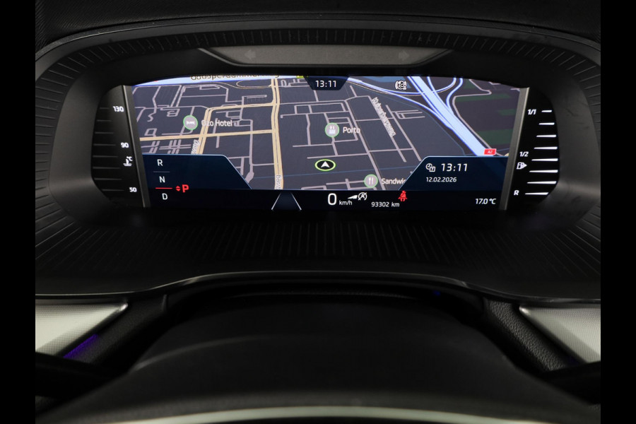 Škoda Octavia Combi 1.5 e-TSI Sport Business 150pk DSG | Parkeersensoren voor en achter | Navigatie | Sportstoelen |