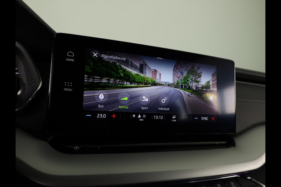 Škoda Octavia Combi 1.5 e-TSI Sport Business 150pk DSG | Parkeersensoren voor en achter | Navigatie | Sportstoelen |