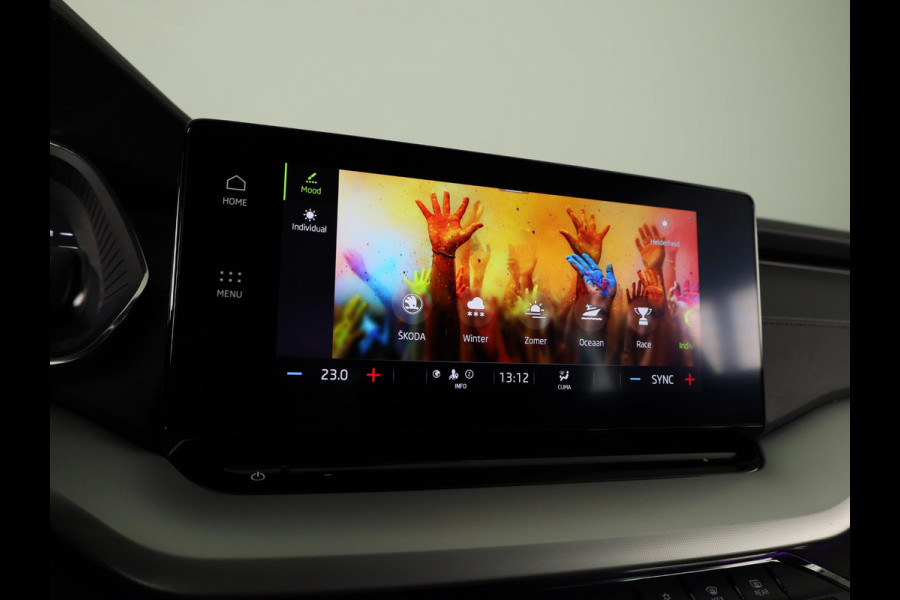 Škoda Octavia Combi 1.5 e-TSI Sport Business 150pk DSG | Parkeersensoren voor en achter | Navigatie | Sportstoelen |