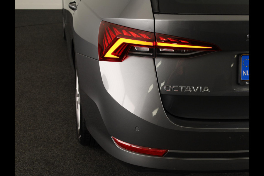 Škoda Octavia Combi 1.5 e-TSI Sport Business 150pk DSG | Parkeersensoren voor en achter | Navigatie | Sportstoelen |
