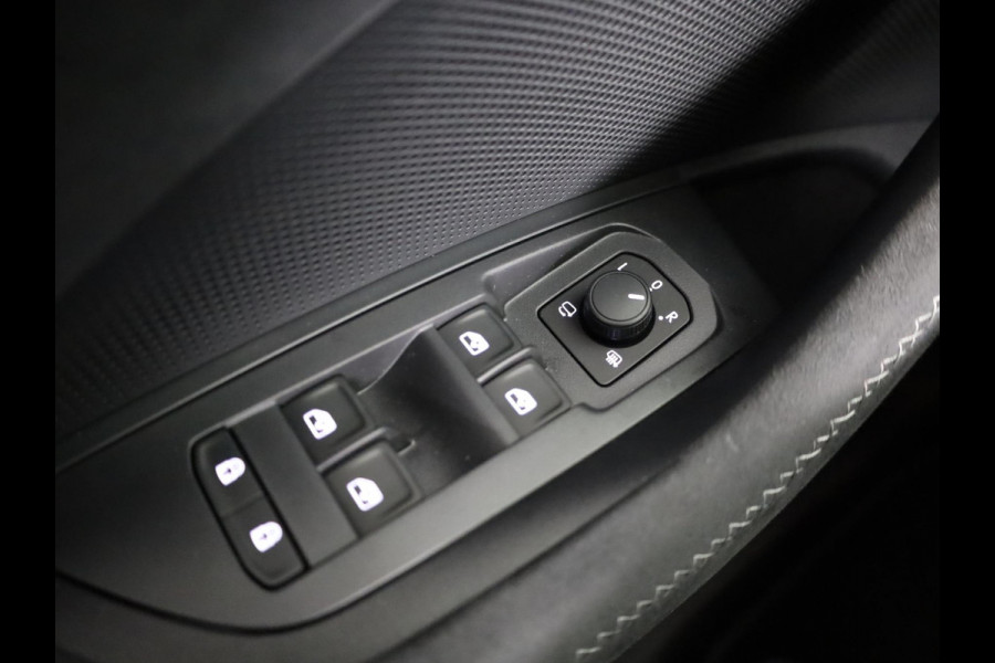 Škoda Kodiaq Sportline Business PHEV 1.5 TSI 204pk DSG-6 | Light & view