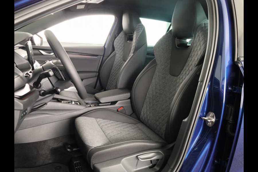 Škoda Octavia Combi Sportline Tour m-HEV 1.5 TSI 150 pk 7 versn. DSG | Schuif/kanteldak | Travel assist | Trekhaak wegklapbaar