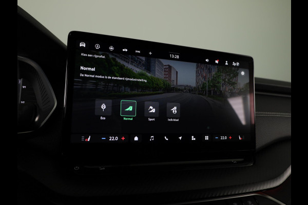 Škoda Octavia Combi Sportline Tour m-HEV 1.5 TSI 150 pk 7 versn. DSG | Schuif/kanteldak | Travel assist | Trekhaak wegklapbaar