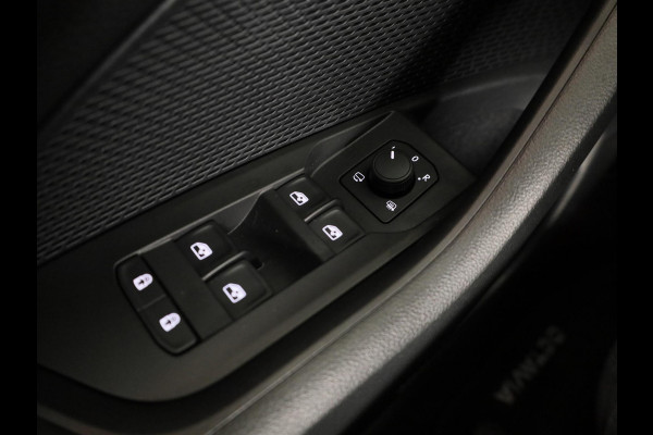 Škoda Octavia Combi Sportline Tour m-HEV 1.5 TSI 150 pk 7 versn. DSG | Schuif/kanteldak | Travel assist | Trekhaak wegklapbaar