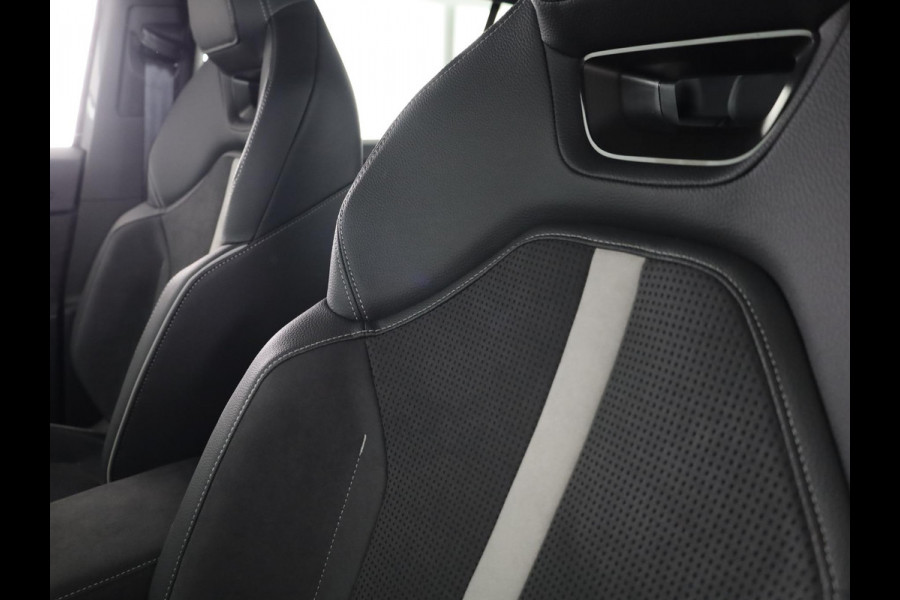 Škoda Kodiaq Sportline Business PHEV 1.5 TSI 204 pk | Trekhaak | Blind Spot | Adaptive Cruise | Stoelverwarming | Camera | Light & View