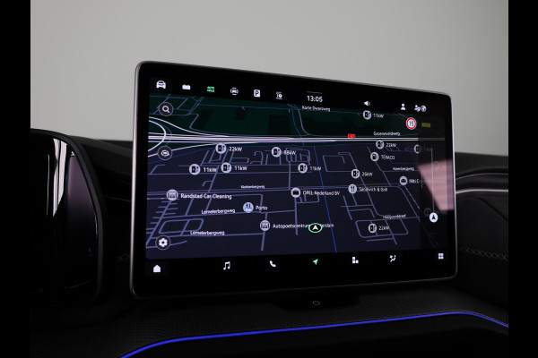 Škoda Kodiaq 1.5 TSI PHEV Sportline Business 204pk | 20 inch | Trekhaak | Panoramadak | Winter pakket |  Blind Spot | Adaptive Cruise | Stoelverwarming | Camera | Light & View