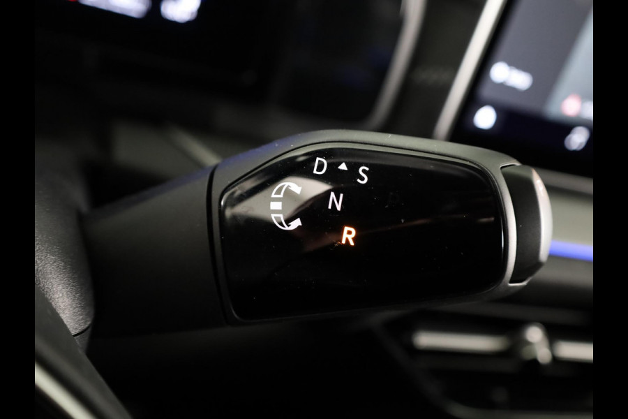 Škoda Kodiaq 1.5 TSI PHEV Sportline Business 204pk | 20 inch | Trekhaak | Panoramadak | Winter pakket |  Blind Spot | Adaptive Cruise | Stoelverwarming | Camera | Light & View