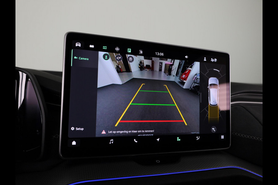 Škoda Kodiaq 1.5 TSI PHEV Sportline Business 204pk | 20 inch | Trekhaak | Panoramadak | Winter pakket |  Blind Spot | Adaptive Cruise | Stoelverwarming | Camera | Light & View