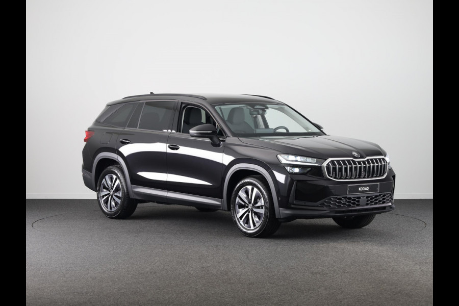 Škoda Kodiaq Business Edition m-HEV 1.5 TSI 150pk 7 versn. DSG | Trekhaak | Comfort Pakket | Dynamic Chassis Control | Winter Pakket | Parkeer pakket | 18 inch lichtmetalen velgen | Ligh & View