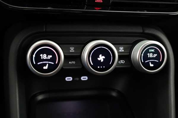 Škoda Kodiaq Business Edition m-HEV 1.5 TSI 150pk 7 versn. DSG | Trekhaak | Comfort Pakket | Dynamic Chassis Control | Winter Pakket | Parkeer pakket | 18 inch lichtmetalen velgen | Ligh & View