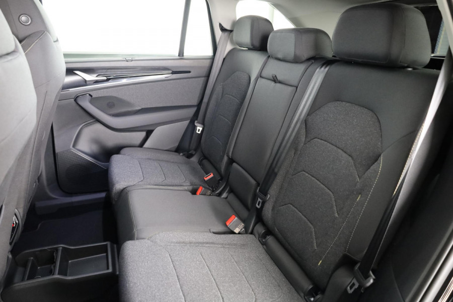 Škoda Kodiaq Business Edition m-HEV 1.5 TSI 150pk 7 versn. DSG | Trekhaak | Comfort Pakket | Dynamic Chassis Control | Winter Pakket | Parkeer pakket | 18 inch lichtmetalen velgen | Ligh & View