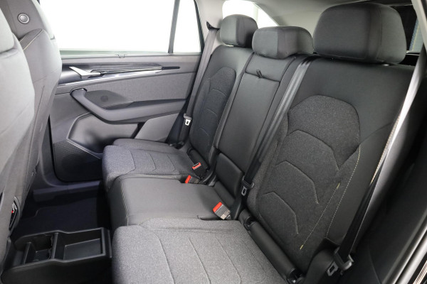Škoda Kodiaq Business Edition m-HEV 1.5 TSI 150pk 7 versn. DSG | Trekhaak | Comfort Pakket | Dynamic Chassis Control | Winter Pakket | Parkeer pakket | 18 inch lichtmetalen velgen | Ligh & View