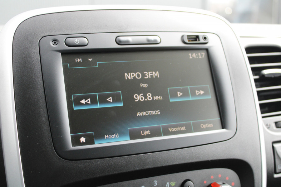 Renault Trafic Passenger 2.0 dCi 120 Grand Life 120pk 9 Zits - Prijs excl. BTW - Airco - Cruise - LED - Navi - Bluetooth - Rijklaar