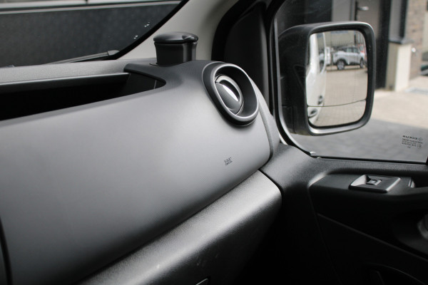 Renault Trafic Passenger 2.0 dCi 120 Grand Life 120pk 9 Zits - Prijs incl. BTW - Airco - Cruise - LED - Navi - Bluetooth - Rijklaar