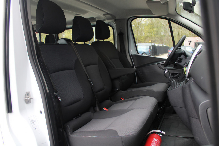 Renault Trafic Passenger 2.0 dCi 120 Grand Life 120pk 9 Zits - Prijs incl. BTW - Airco - Cruise - LED - Navi - Bluetooth - Rijklaar