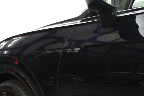 Volkswagen Touareg 3.0 TDI 286 PK Atmosphere R-Line, Luchtvering, Trekhaak, Panoramadak, Adap. Cruise Control