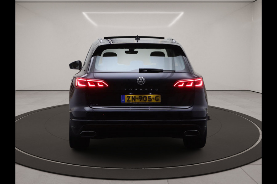 Volkswagen Touareg 3.0 TDI 286 PK Atmosphere R-Line, Luchtvering, Trekhaak, Panoramadak, Adap. Cruise Control
