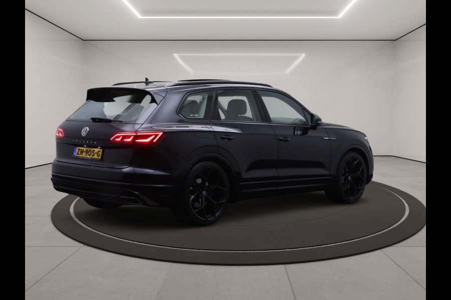 Volkswagen Touareg 3.0 TDI 286 PK Atmosphere R-Line, Luchtvering, Trekhaak, Panoramadak, Adap. Cruise Control