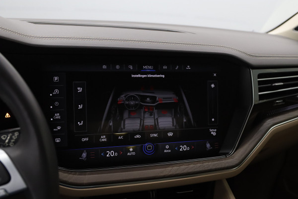 Volkswagen Touareg 3.0 TDI 286 PK Atmosphere R-Line, Luchtvering, Trekhaak, Panoramadak, Adap. Cruise Control