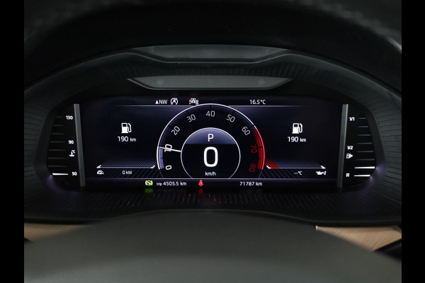 Škoda SCALA 1.0 TSI Business Edition 116pk | Panoramadak | Apple Carplay | Verwarmbare voorstoelen | Climatronic