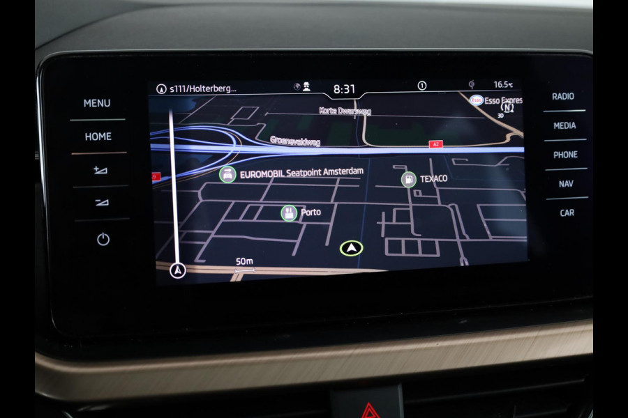 Škoda SCALA 1.0 TSI Business Edition 116pk | Panoramadak | Apple Carplay | Verwarmbare voorstoelen | Climatronic