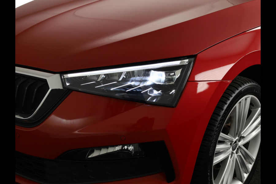 Škoda SCALA 1.0 TSI Business Edition 116pk | Panoramadak | Apple Carplay | Verwarmbare voorstoelen | Climatronic