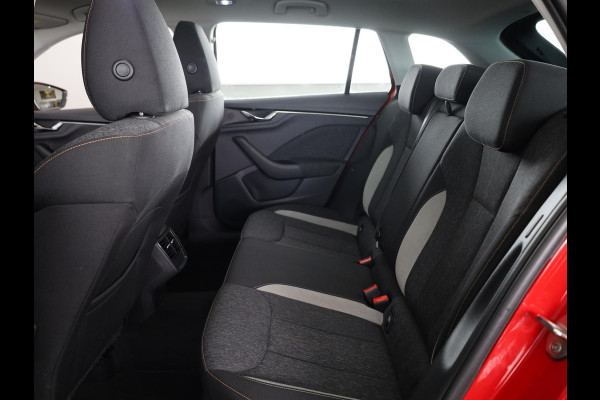 Škoda SCALA 1.0 TSI Business Edition 116pk | Panoramadak | Apple Carplay | Verwarmbare voorstoelen | Climatronic
