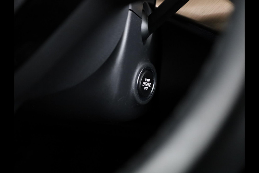 Škoda SCALA 1.0 TSI Business Edition 116pk | Panoramadak | Apple Carplay | Verwarmbare voorstoelen | Climatronic