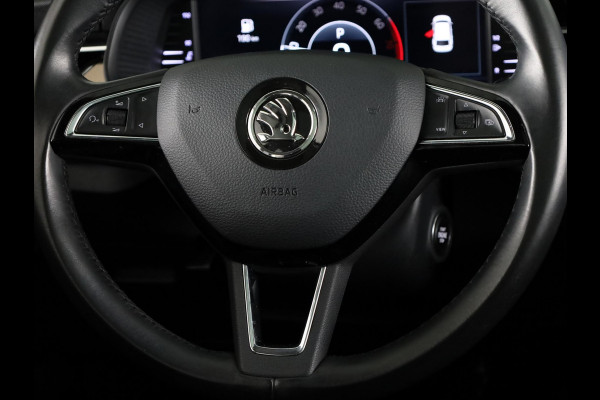 Škoda SCALA 1.0 TSI Business Edition 116pk | Panoramadak | Apple Carplay | Verwarmbare voorstoelen | Climatronic