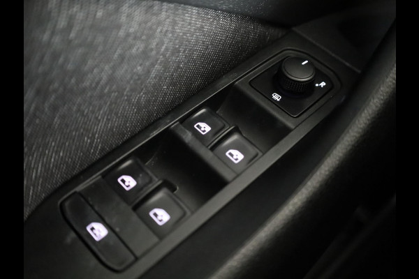 Škoda SCALA 1.0 TSI Business Edition 116pk | Panoramadak | Apple Carplay | Verwarmbare voorstoelen | Climatronic