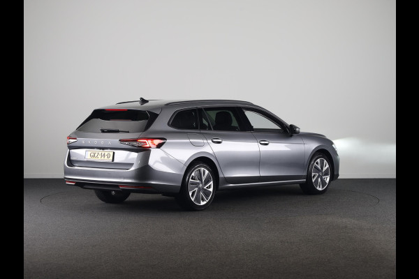 Škoda Superb Combi Business Edition 1.5 MHEV 150pk DSG-7 | Navigatie | Parkeercamera | Verwarmbare voorstoelen en achterbank | 18 inch Lichtmetalen velgen | Verlengde garantie