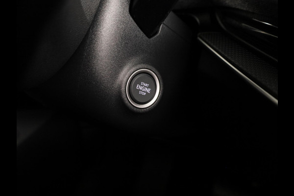 Škoda Superb Combi Business Edition 1.5 MHEV 150pk DSG-7 | Navigatie | Parkeercamera | Verwarmbare voorstoelen en achterbank | 18 inch Lichtmetalen velgen | Verlengde garantie