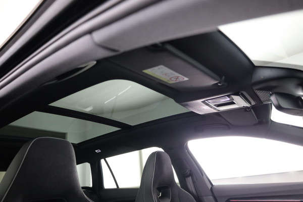 Škoda Superb combi Sportline Business PHEV 1.5 TSI 204 pk 6 versn. DSG | Travel assist plus | Panoramadak | Canton | 19 inch lichtmetalen velgen