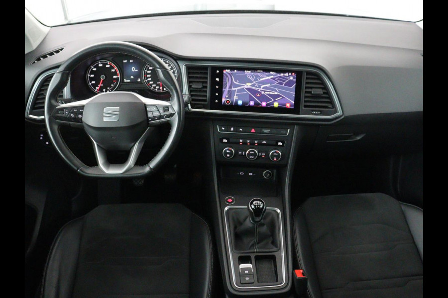 Seat Ateca 1.5 TSI Style Intense | Trekhaak | Leder/Alcantara | Carplay | Camera | Park Assist | Full LED | Navigatie | Climate control | Cruise control | Bluetooth