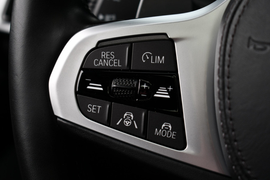 BMW X5 xDrive40d M-Sport 7pers Pano Luchtv ACC Trekh H/K HUD 22inch 4WS Comf-seat