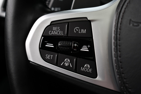 BMW X5 xDrive40d M-Sport 7pers Pano Luchtv ACC Trekh H/K HUD 22inch 4WS Comf-seat