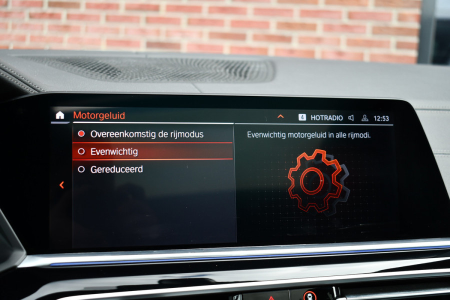 BMW X5 xDrive40d M-Sport 7pers Pano Luchtv ACC Trekh H/K HUD 22inch 4WS Comf-seat