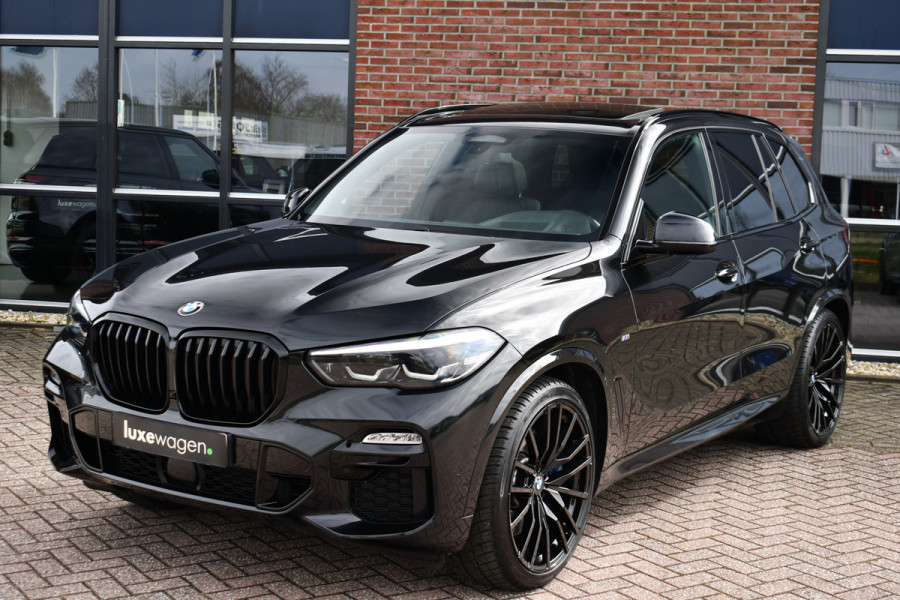 BMW X5 xDrive40d M-Sport 7pers Pano Luchtv ACC Trekh H/K HUD 22inch 4WS Comf-seat