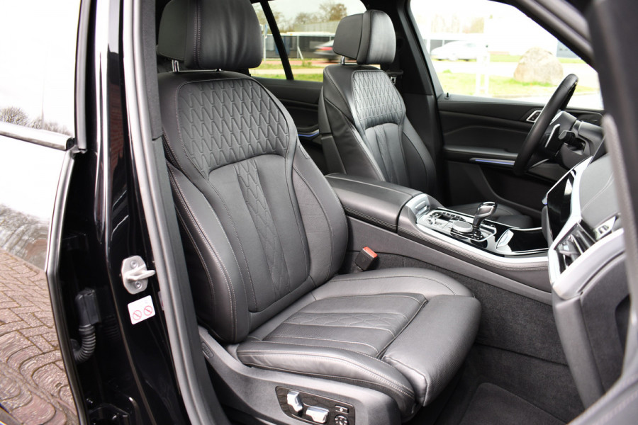 BMW X5 xDrive40d M-Sport 7pers Pano Luchtv ACC Trekh H/K HUD 22inch 4WS Comf-seat