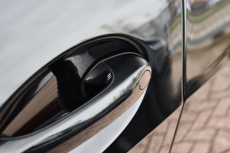 BMW X5 xDrive40d M-Sport 7pers Pano Luchtv ACC Trekh H/K HUD 22inch 4WS Comf-seat